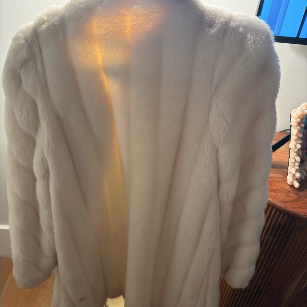 Elegant White Teddy Jacket